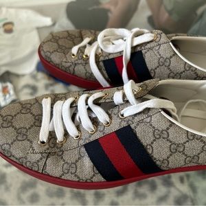 Gucci classic sneakers 100% authentic